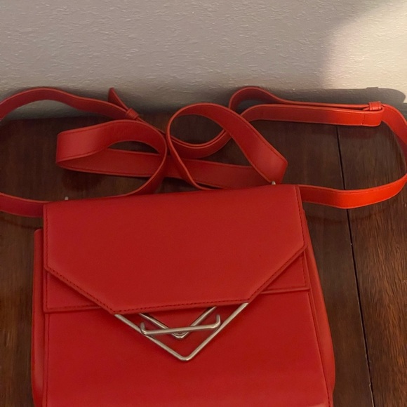 Bottega Veneta Handbags - Bottega Veneta Red Clip Crossbody Bag